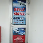 Bells 汽车旅馆 *