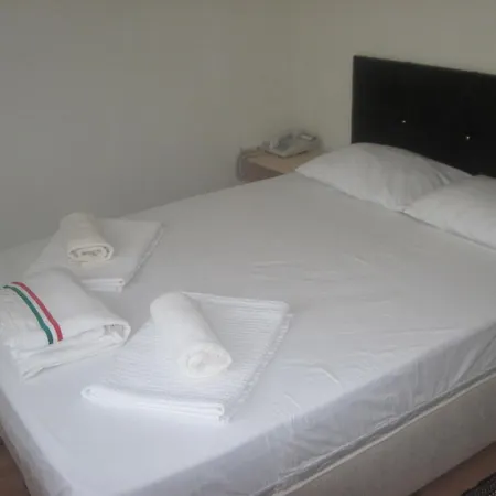 Bells Motel *