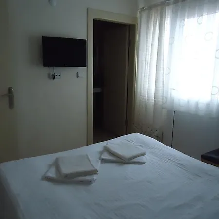 Bells Beach Hotel * ספריהיסאר