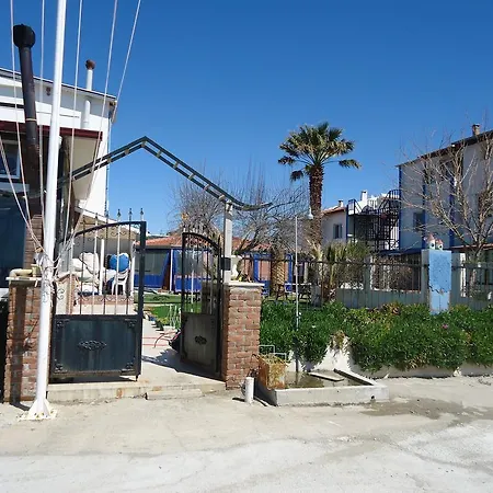 Bells Beach Hotel * ספריהיסאר