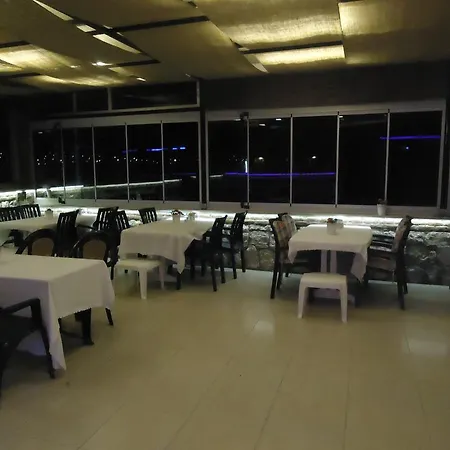 מוטל Bells Beach Hotel ספריהיסאר