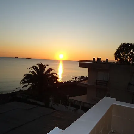 Bells Beach Hotel מוטל ספריהיסאר