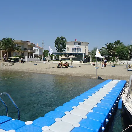 Bells Beach Hotel * ספריהיסאר