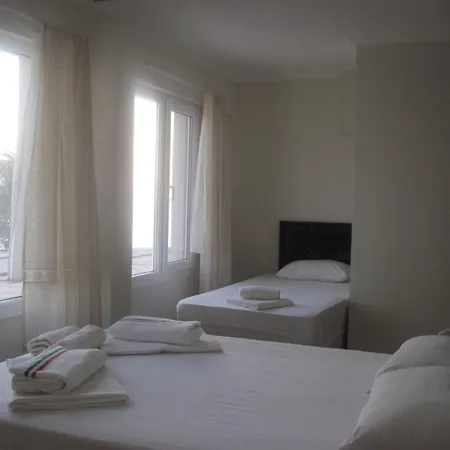 Bells Beach Hotel ספריהיסאר